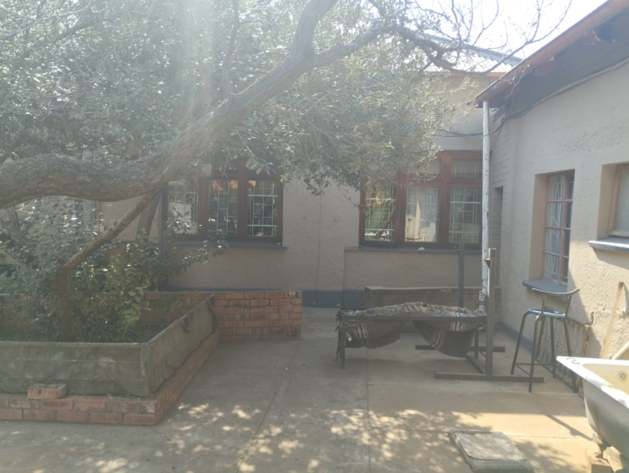6 Bedroom Property for Sale in Boshof Free State